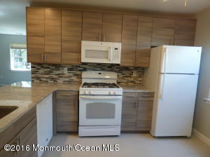 19 Commons Dr, Neptune Township, NJ 07753 photo 14