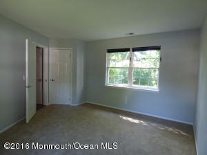 19 Commons Dr, Neptune Township, NJ 07753 photo 21