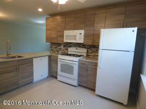 19 Commons Dr, Neptune Township, NJ 07753 photo 13