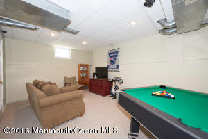 2 Braeside Ave, Middletown, NJ 07748 photo 16