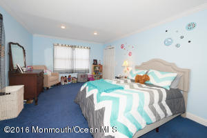 2 Braeside Ave, Middletown, NJ 07748 photo 25