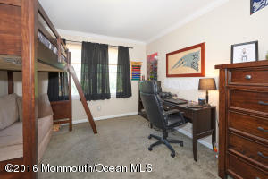 2 Braeside Ave, Middletown, NJ 07748 photo 29