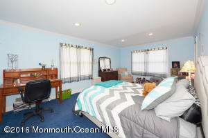 2 Braeside Ave, Middletown, NJ 07748 photo 26