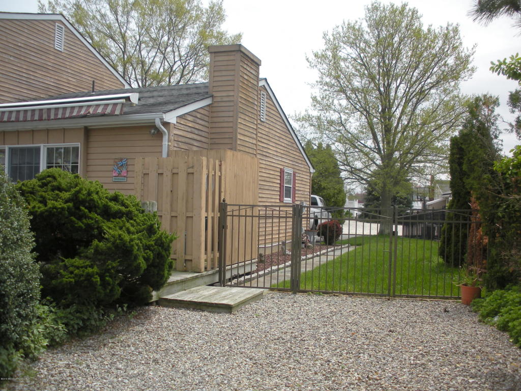 13 Dolphin Ct, Forked River, NJ 08731 photo 15