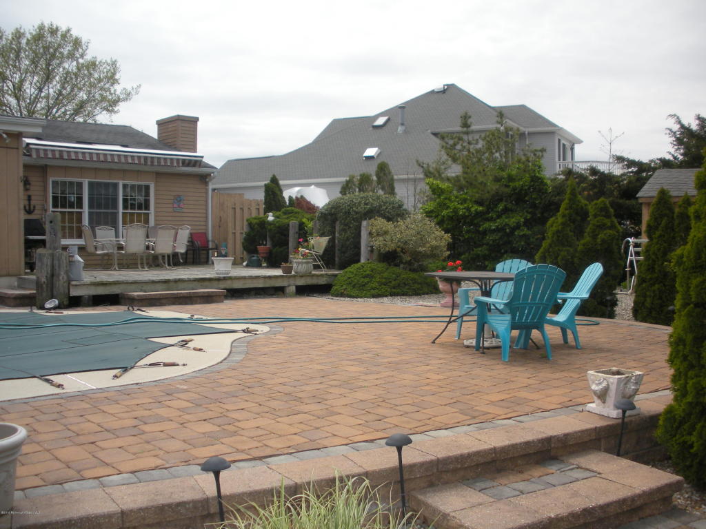 13 Dolphin Ct, Forked River, NJ 08731 photo 7