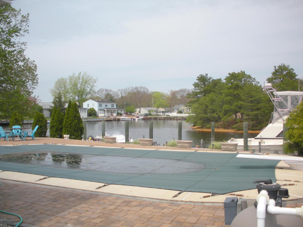 13 Dolphin Ct, Forked River, NJ 08731 photo 17