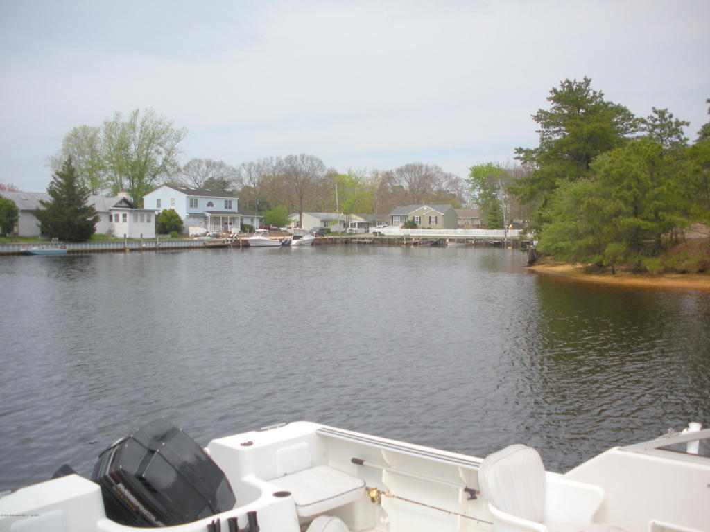 13 Dolphin Ct, Forked River, NJ 08731 photo 11