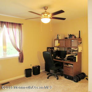 18 Mendon Dr, Howell, NJ 07731 photo 13