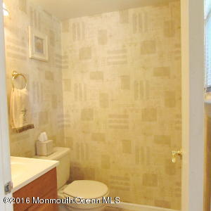 18 Mendon Dr, Howell, NJ 07731 photo 8