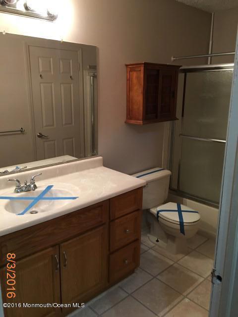 111 Violet Ln, Jackson, NJ 08527 photo 2
