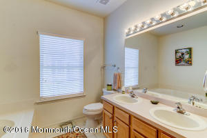 10 Rumson Ct, Waretown, NJ 08758 photo 22