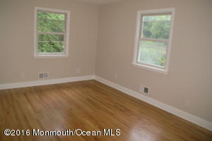 5 Crestview Dr, Hazlet, NJ 07730 photo 9