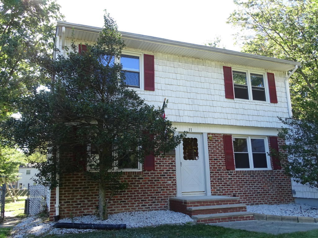 11 Daniel Dr, Matawan, NJ 07747 photo 2