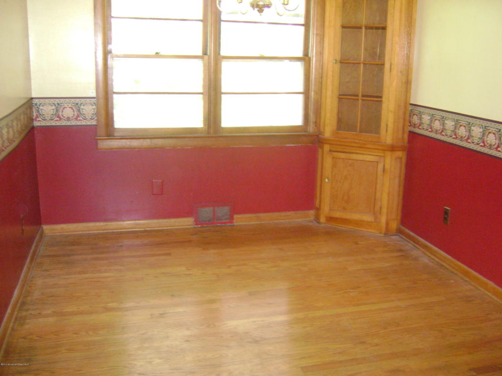 60 Middlesex Rd, Matawan, NJ 07747 photo 8