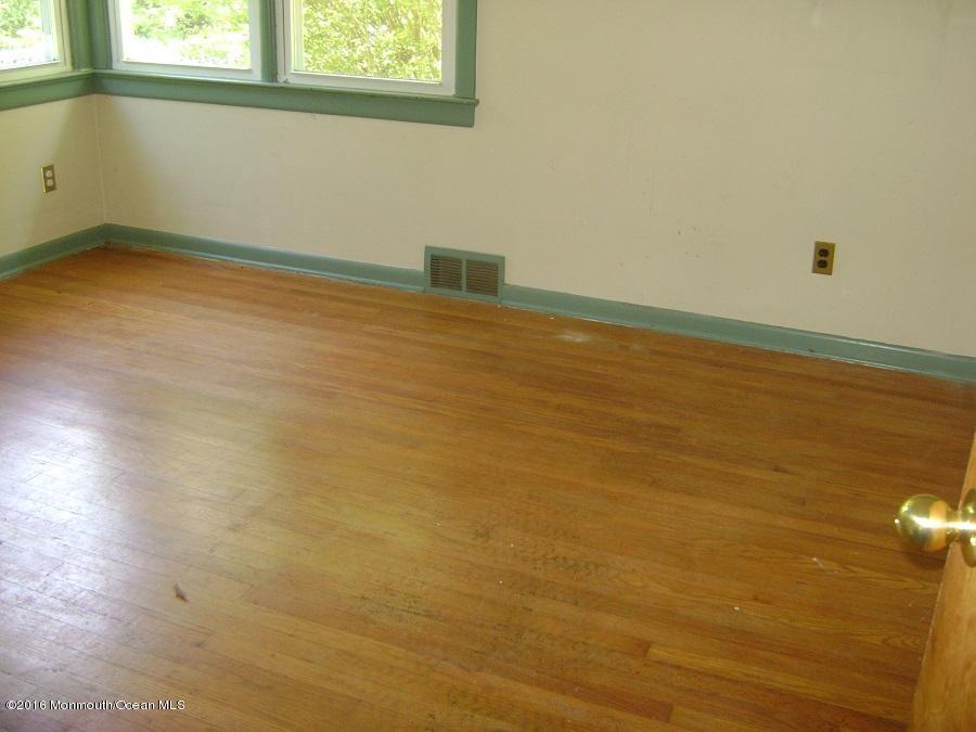 60 Middlesex Rd, Matawan, NJ 07747 photo 9