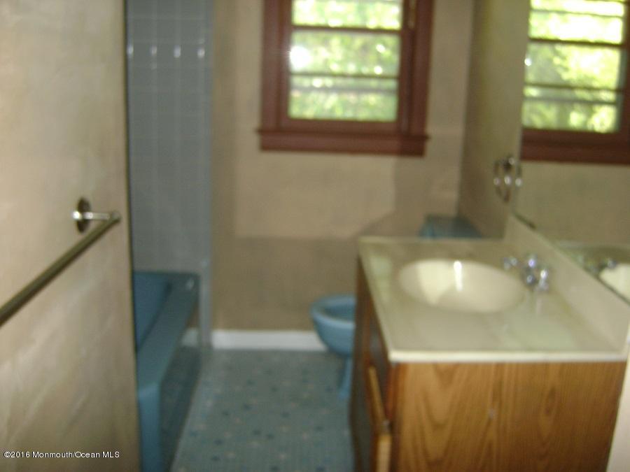 60 Middlesex Rd, Matawan, NJ 07747 photo 10