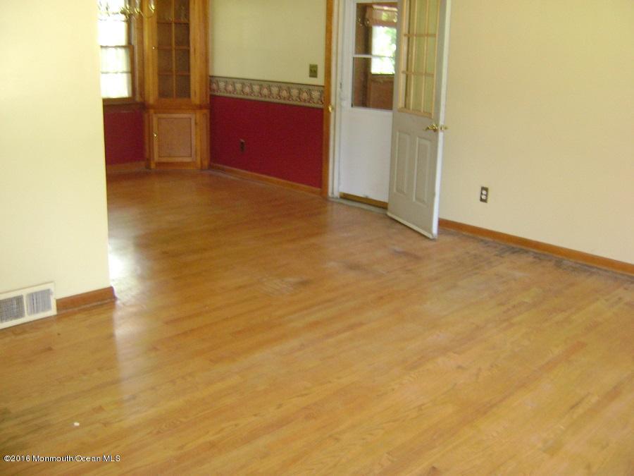 60 Middlesex Rd, Matawan, NJ 07747 photo 7