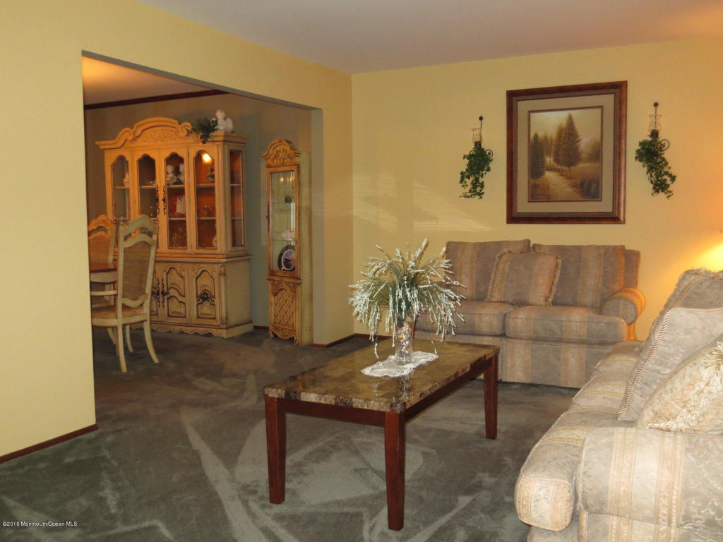 6 Leaf Ln, Matawan, NJ 07747 photo 7
