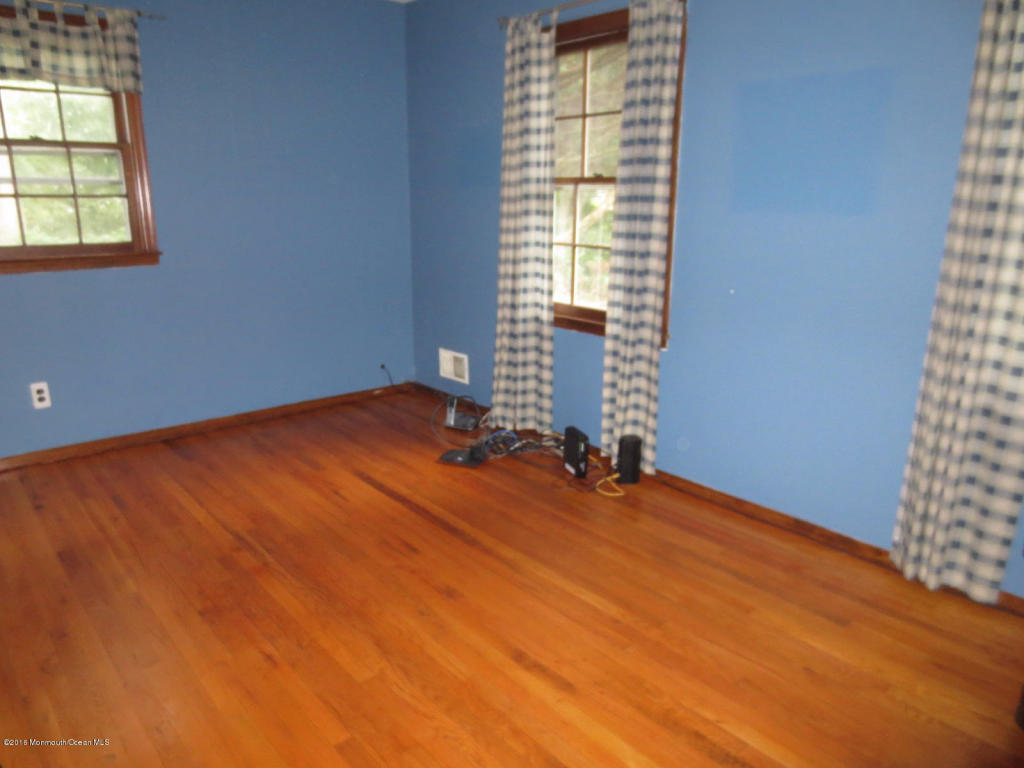 6 Leaf Ln, Matawan, NJ 07747 photo 15