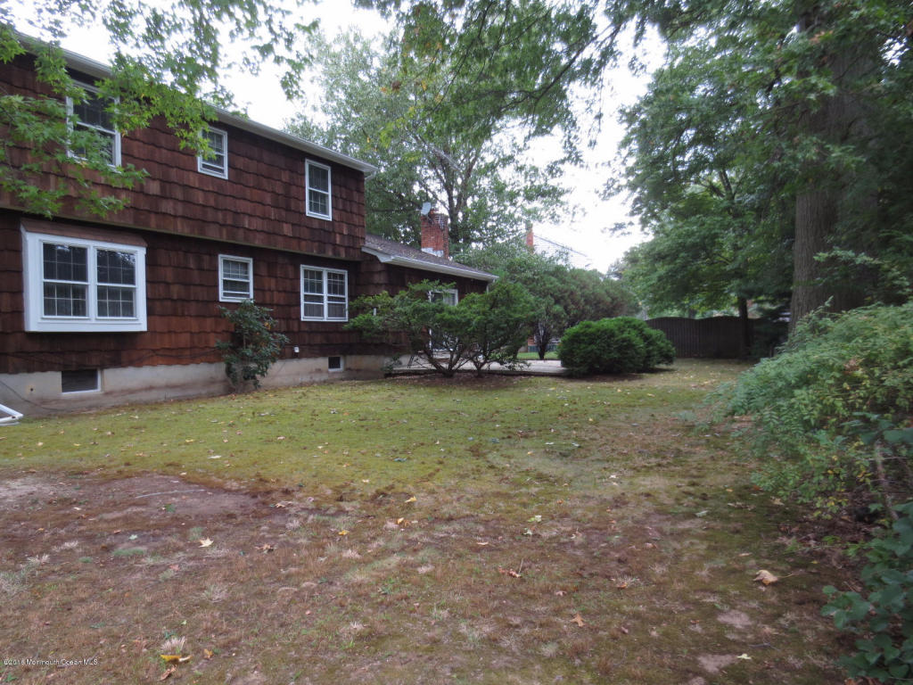 6 Leaf Ln, Matawan, NJ 07747 photo 20