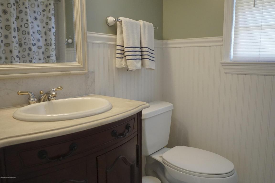 11 Franklin Ave, Middletown, NJ 07748 photo 12