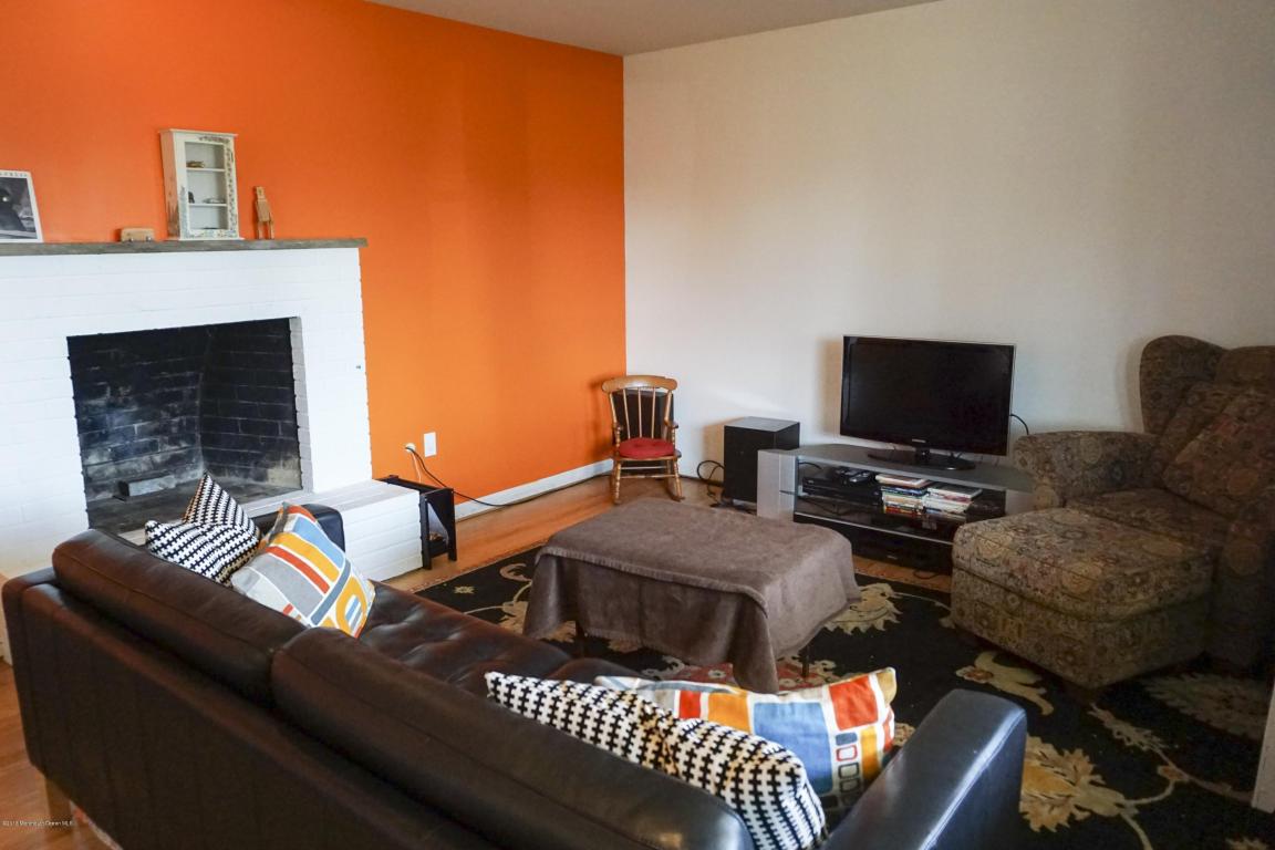 11 Franklin Ave, Middletown, NJ 07748 photo 4