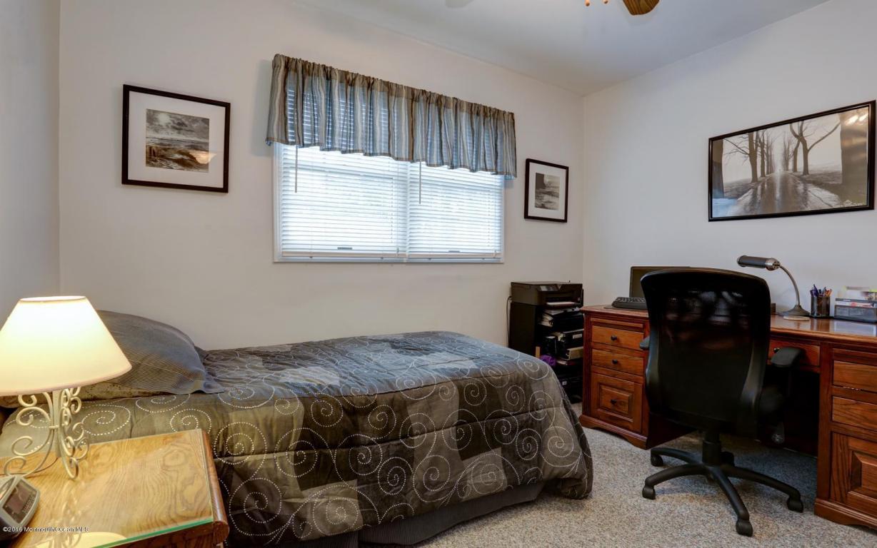 7 Rustic Ln, Matawan, NJ 07747 photo 23