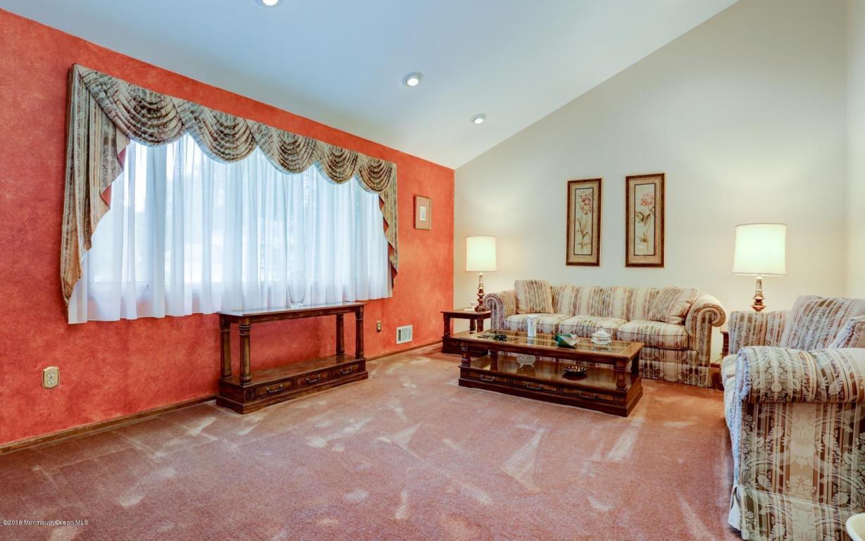 7 Rustic Ln, Matawan, NJ 07747 photo 15