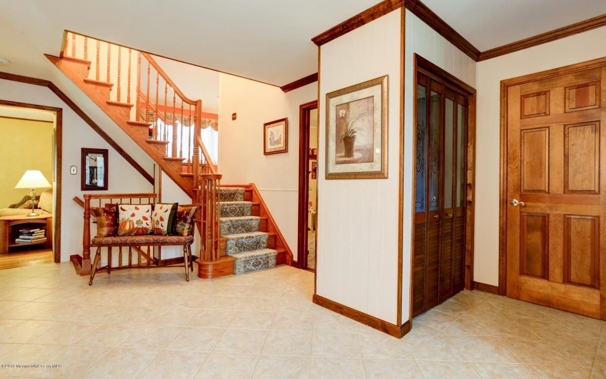 7 Rustic Ln, Matawan, NJ 07747 photo 7