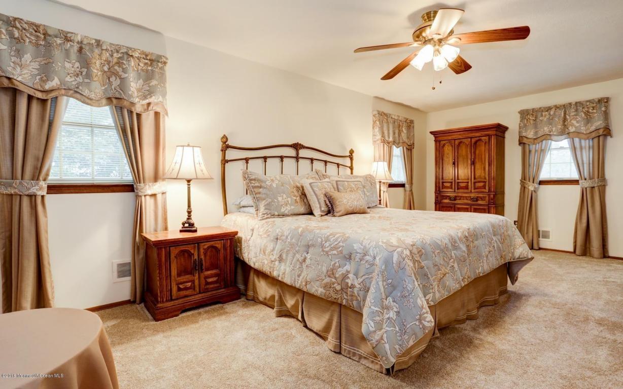 7 Rustic Ln, Matawan, NJ 07747 photo 20