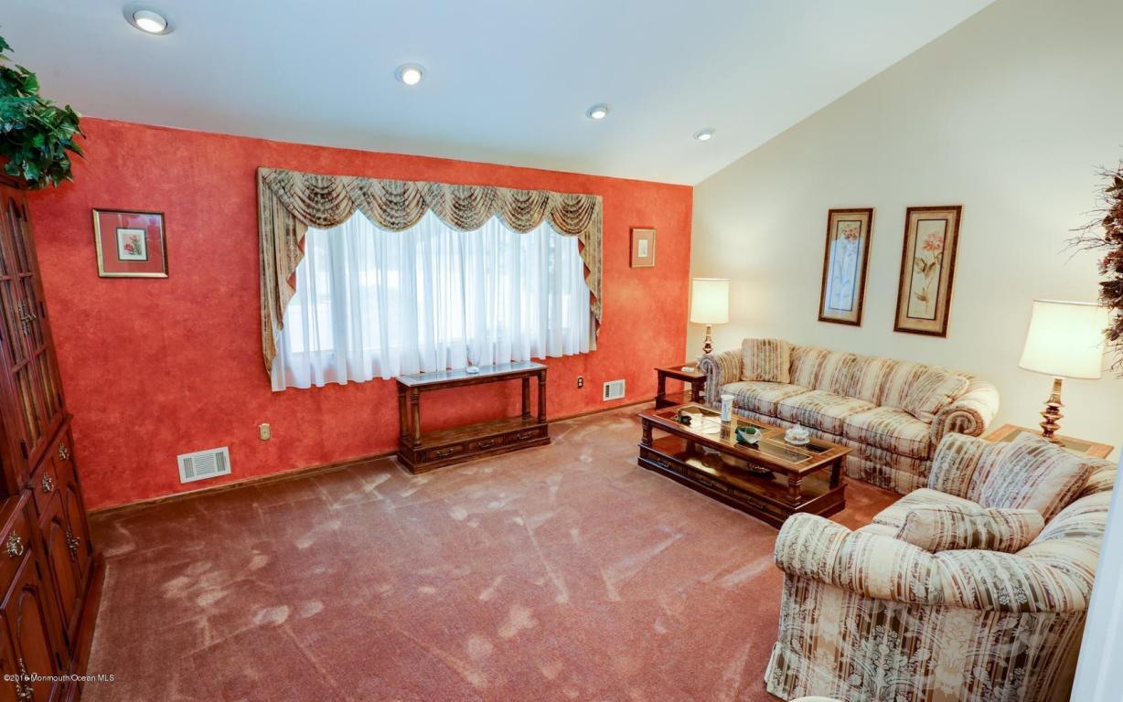 7 Rustic Ln, Matawan, NJ 07747 photo 16