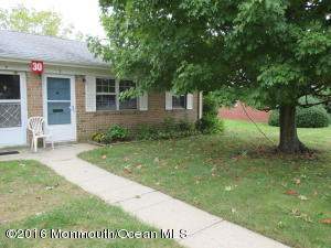2 Skyline Dr, Brick, NJ 08724 photo 1