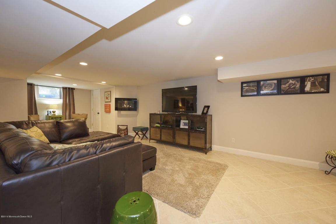 6 Decker Dr, Middletown, NJ 07748 photo 44
