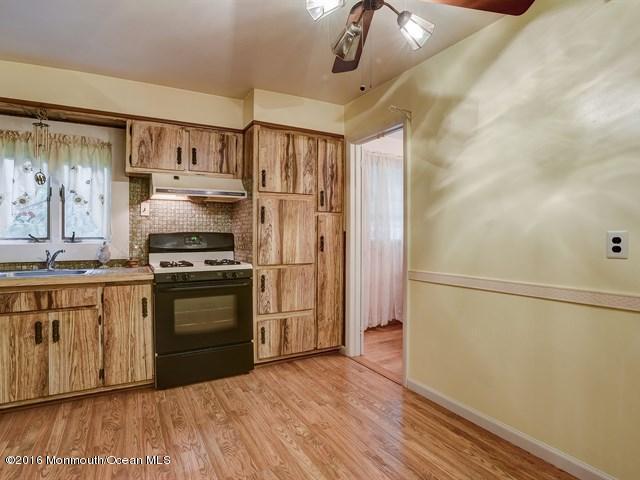 247 Cherry Tree Ln, Middletown, NJ 07748 photo 11