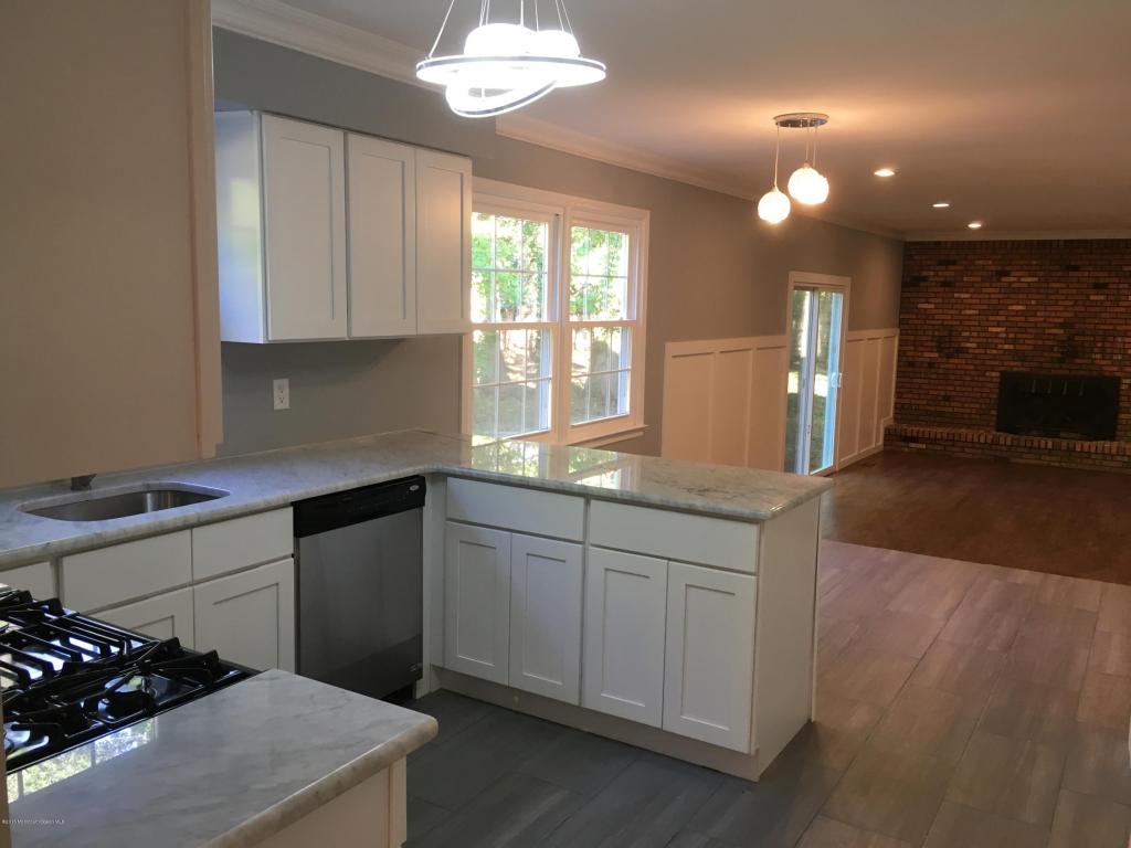 19 Leaf Ln, Matawan, NJ 07747 photo 13
