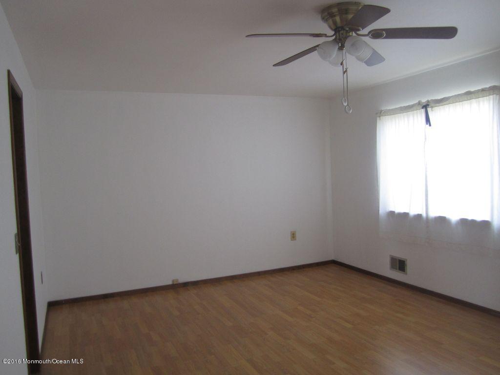 413 Sandra Pl, Brick, NJ 08724 photo 5