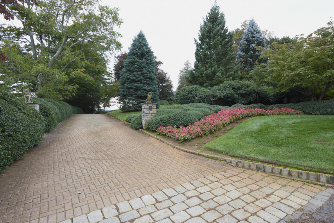 896 Navesink River Rd, Rumson, NJ 07760 photo 1