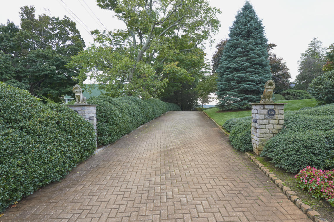 896 Navesink River Rd, Rumson, NJ 07760 photo 2