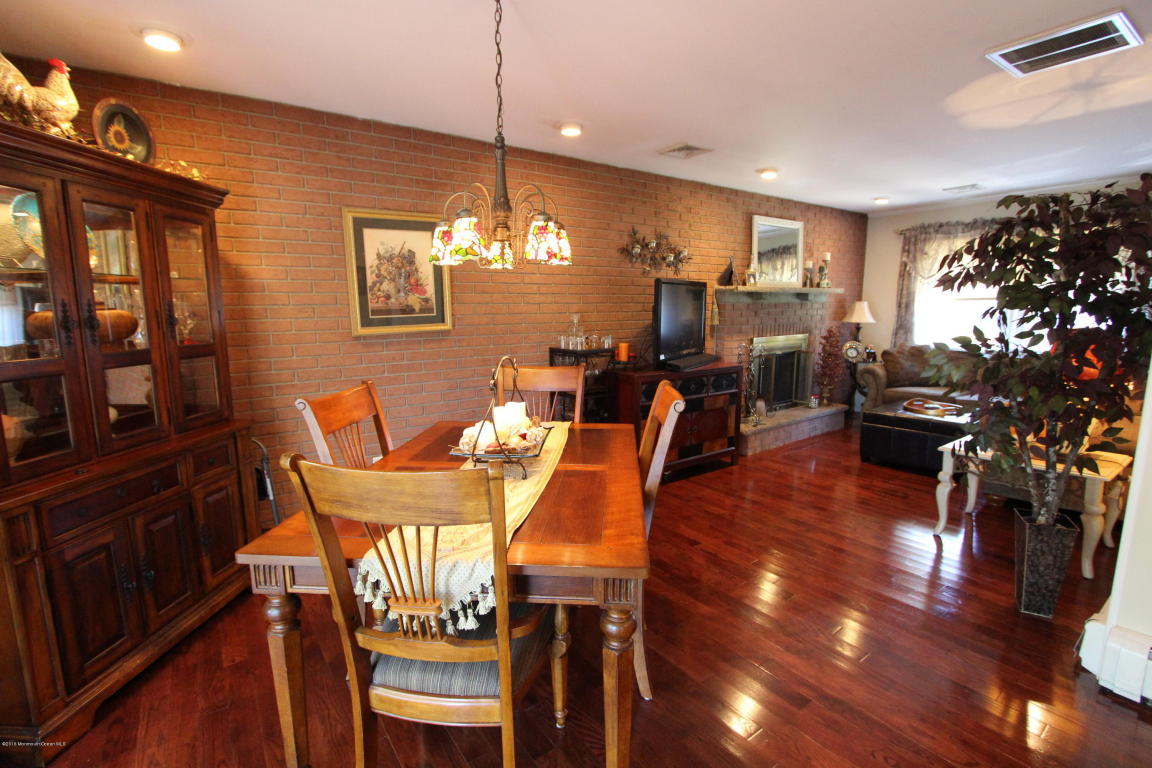 155 Walnut Dr, Brick, NJ 08724 photo 7