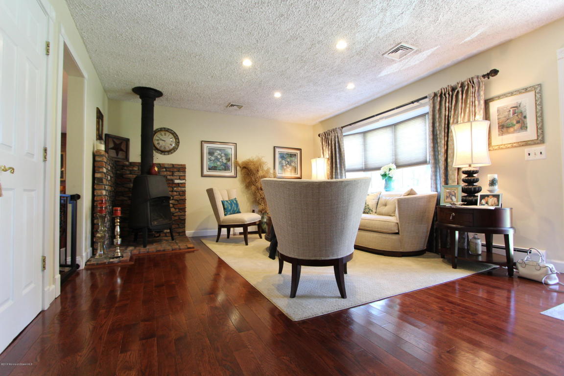 155 Walnut Dr, Brick, NJ 08724 photo 16