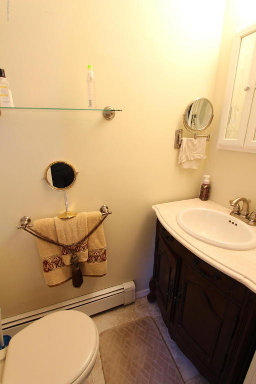 155 Walnut Dr, Brick, NJ 08724 photo 24