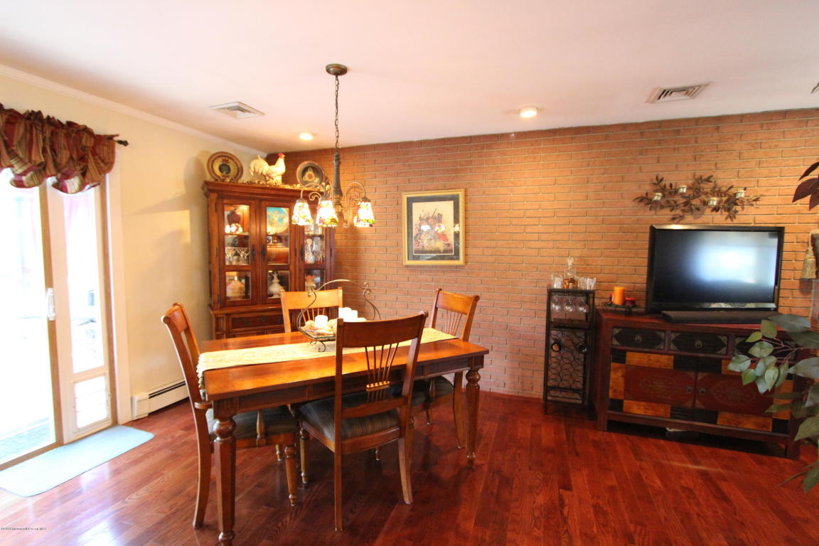 155 Walnut Dr, Brick, NJ 08724 photo 9