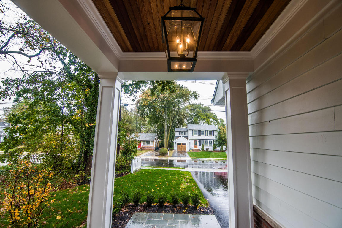 22 Center St, Rumson, NJ 07760 photo 5