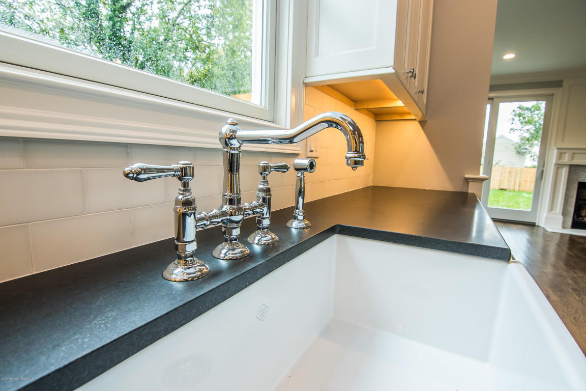 22 Center St, Rumson, NJ 07760 photo 16
