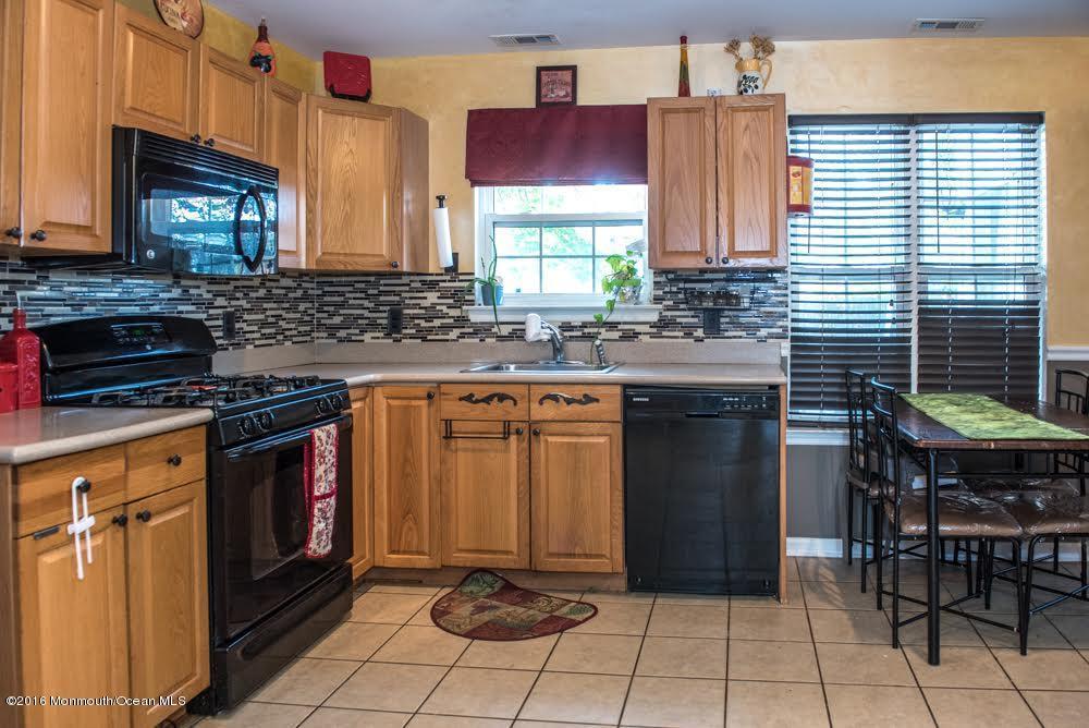 11 Sandy Point Dr, Brick, NJ 08723 photo 8