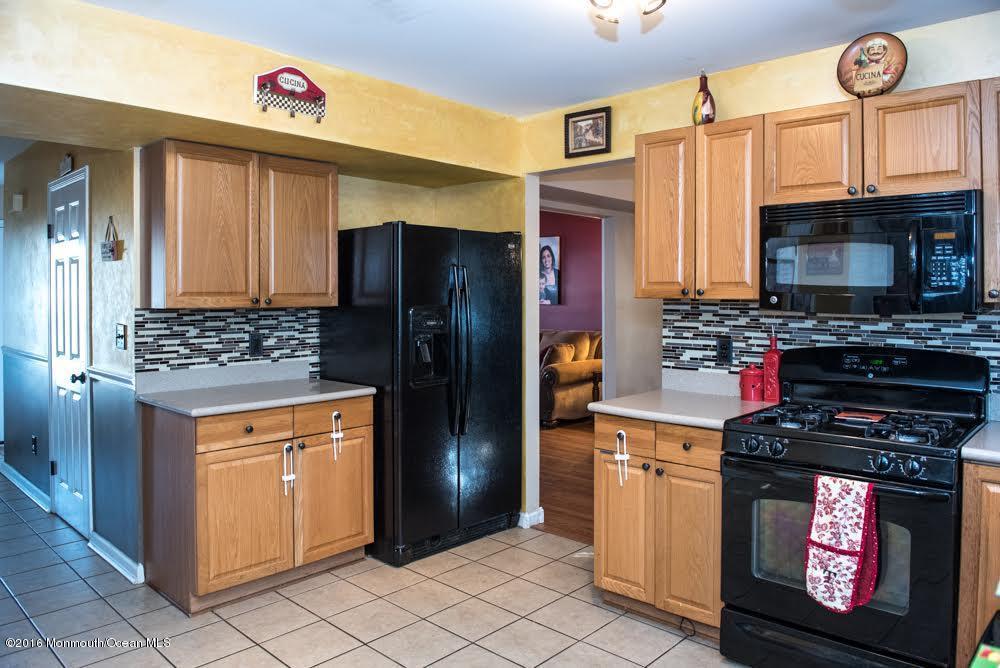 11 Sandy Point Dr, Brick, NJ 08723 photo 9