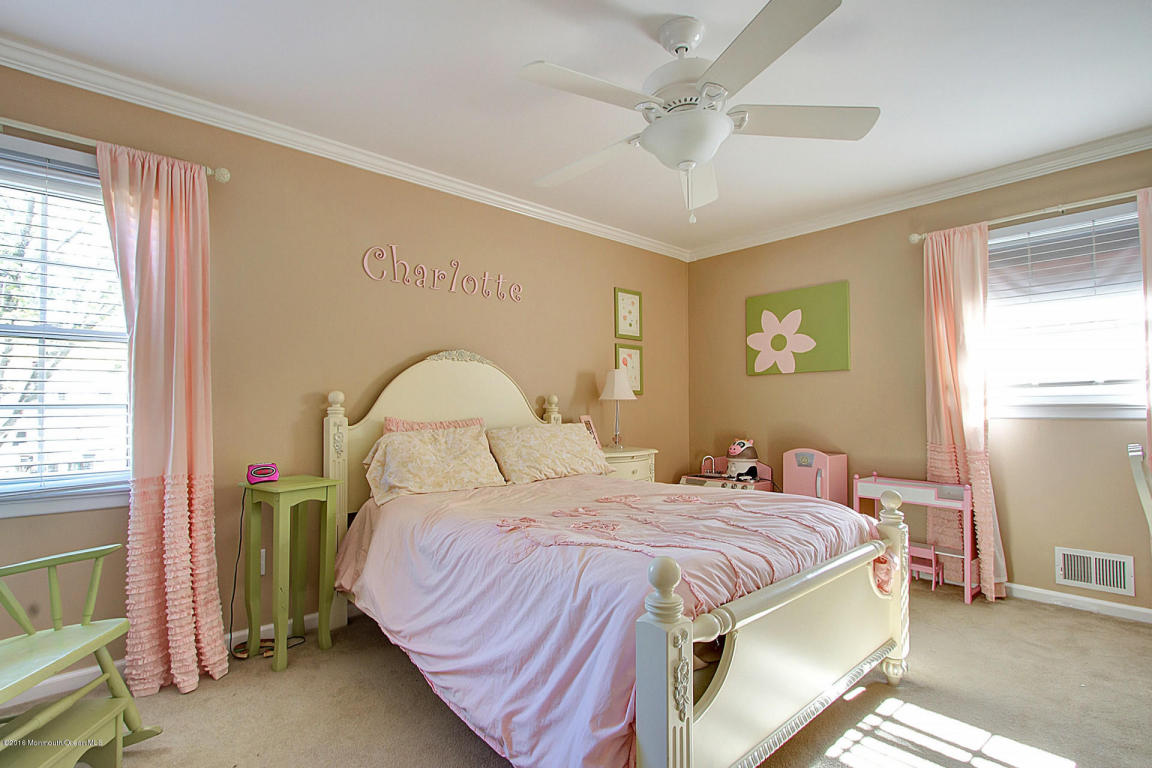 22 Nautilus Dr, Middletown, NJ 07748 photo 21