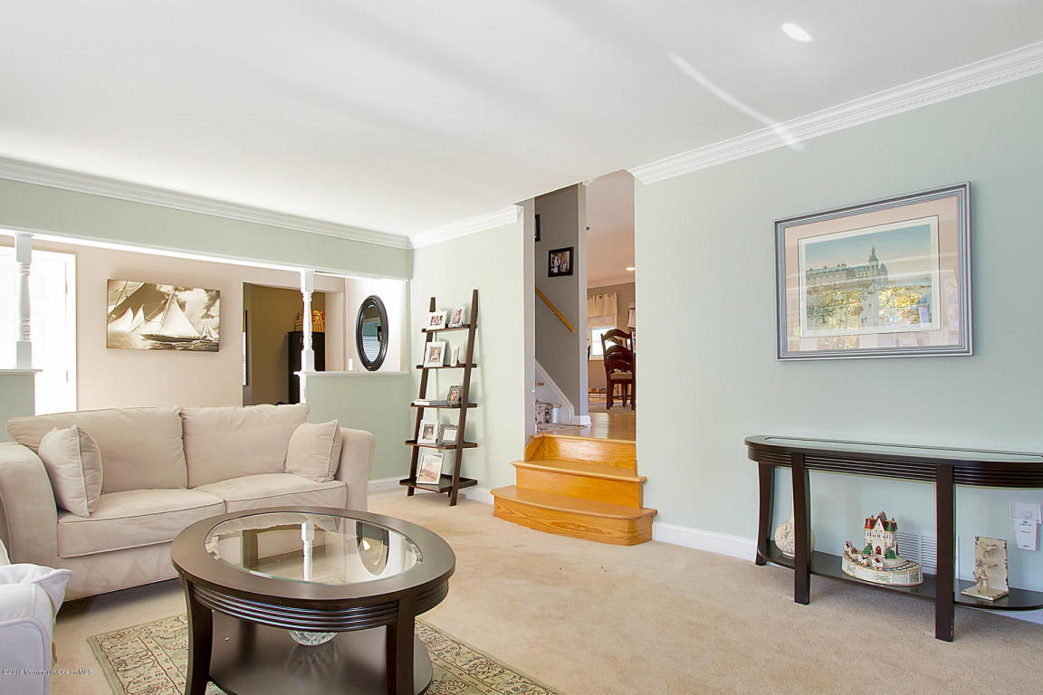 22 Nautilus Dr, Middletown, NJ 07748 photo 15