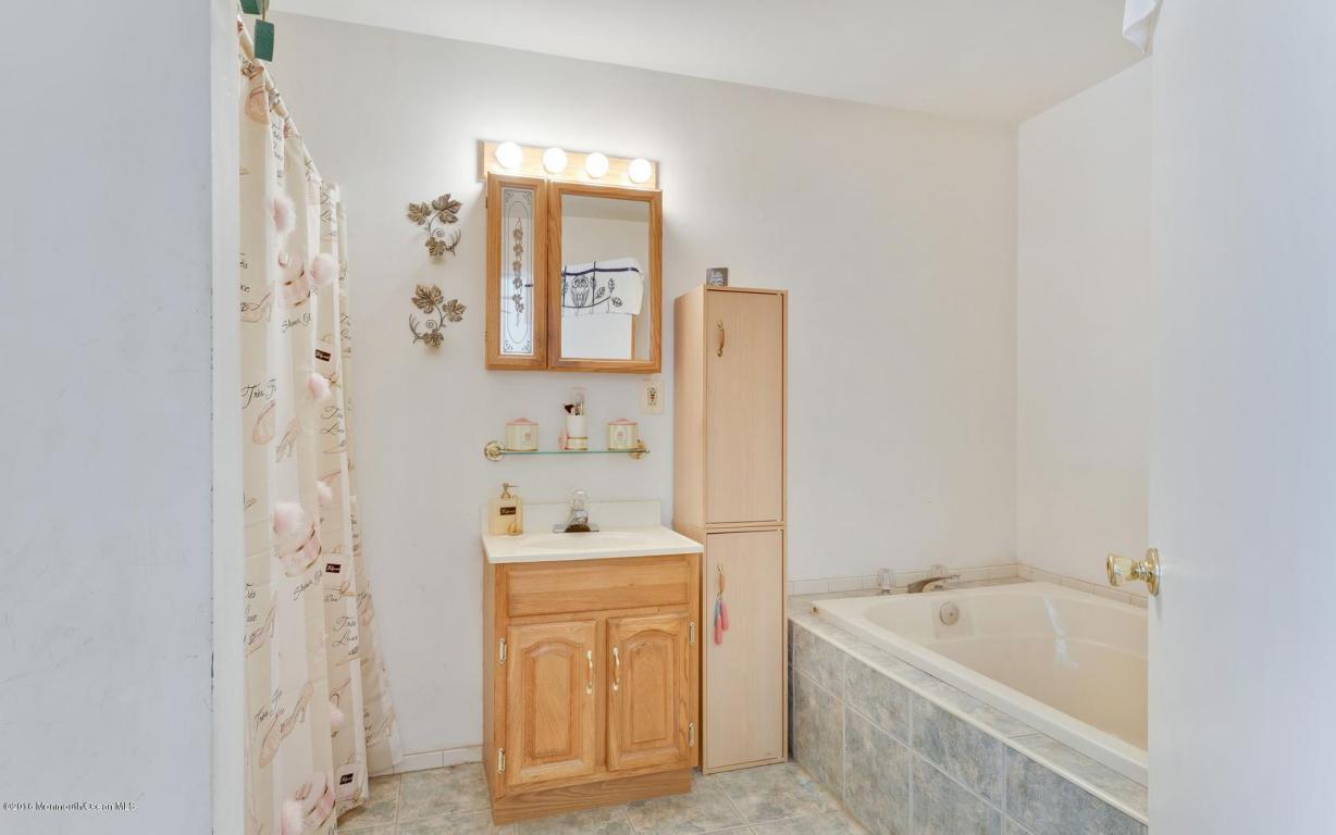 47 Tiller Dr, Waretown, NJ 08758 photo 19