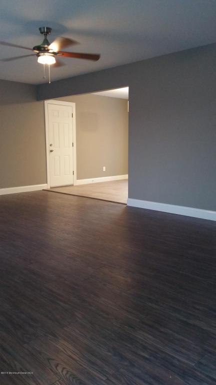 34 Bobwhite Ct, Forked River, NJ 08731 photo 4